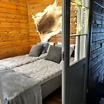 Naava Huvilat *